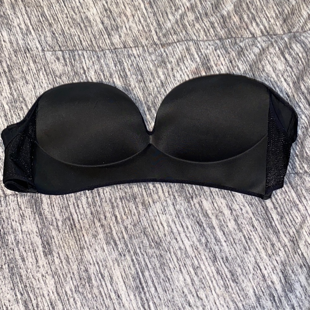 Black Strapless Push-Up Bra